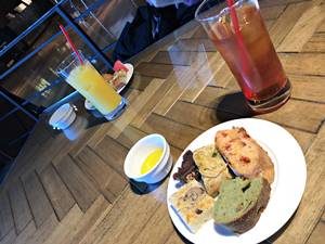 BBQ33、パン